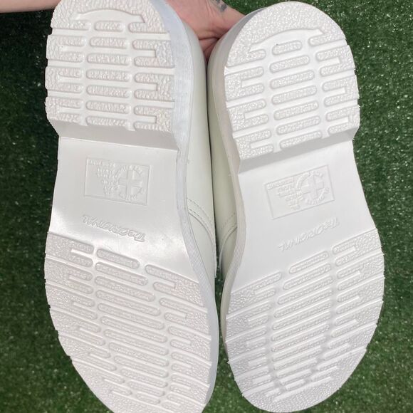 Doctor Martin Women's White Oxfords - Picture 4 of 6